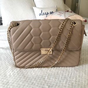 Carpisa quilted handbag